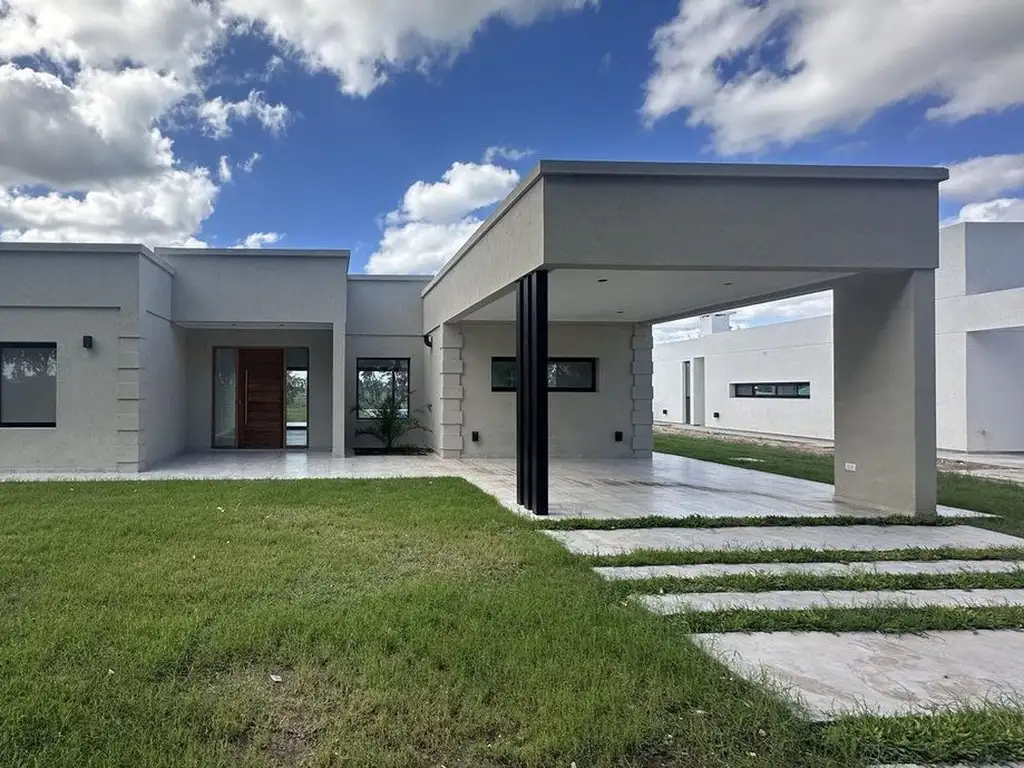 Casas en Venta en Haras del Sur III, Los Robles