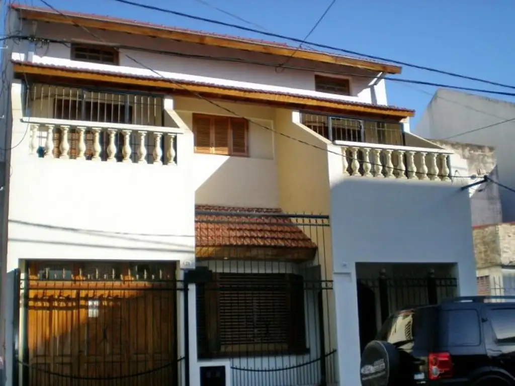 Casa - Venta - Argentina, RAMOS MEJIA - CORRIENTES 200