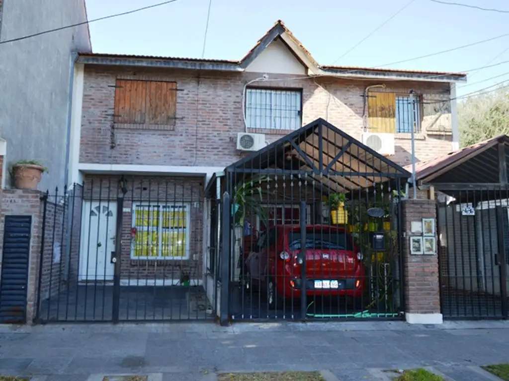 - APTO CREDITO- VENDE DUPLEX 3 AMB. CON COCHERA - VILLA BALLESTER