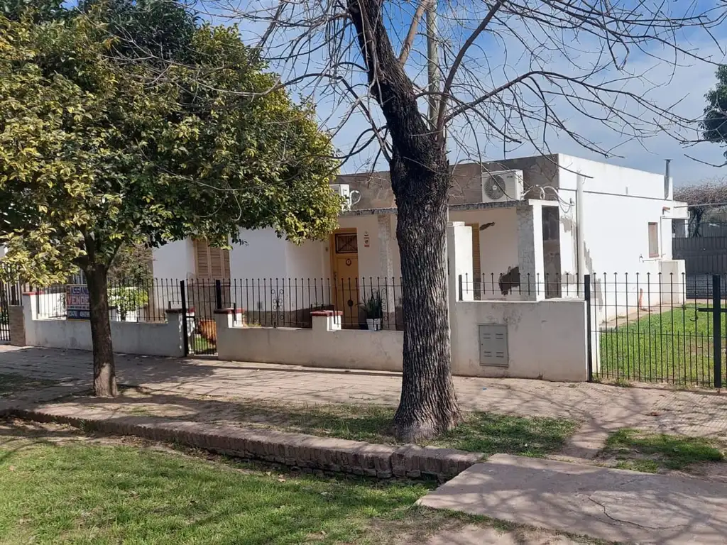 Venta casa de 2 dorm. en Oliveros con Gran terreno