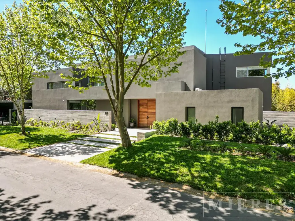 Imperdible casa al río a la venta  con renta en Santa María de Tigre