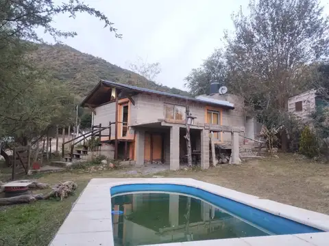 "Casa con pileta en Playas de Oro- Bialet Massé"