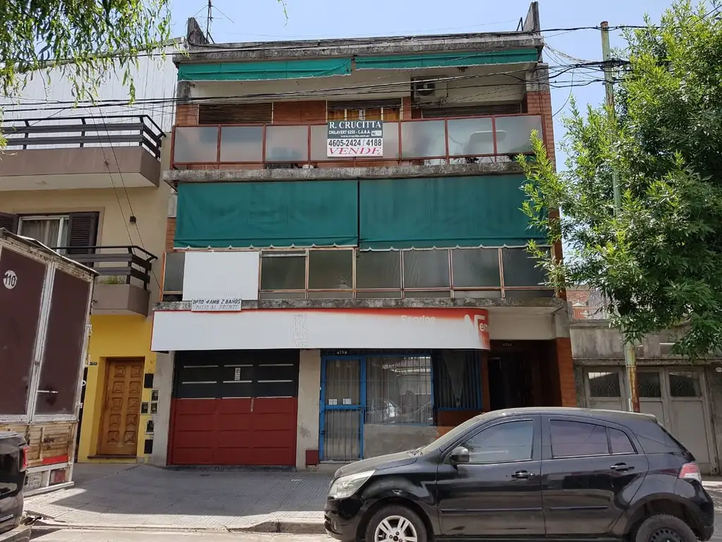 Depto 4 amb c/2 baño. - VENTA