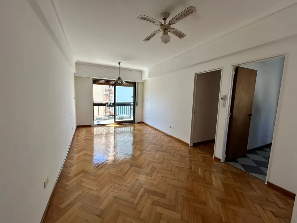 Semipiso 3 amb en excelente estado en alquiler - Caballito Sur