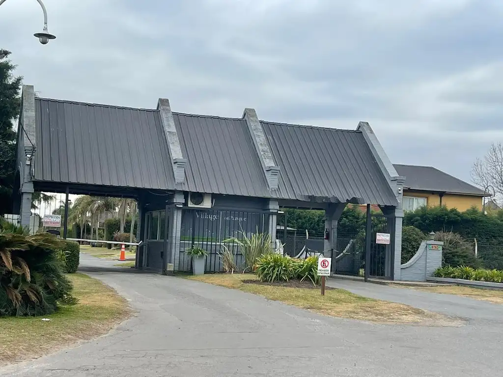LOTE EN VENTA BARRIO VILLAGE DEL PARQUE. - Foto 0