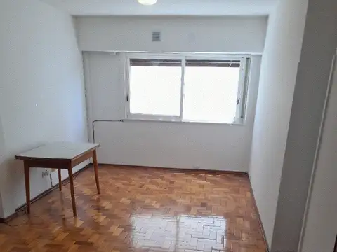 Departamento alquiler 2 amb. Olivos a mts. de Maipu