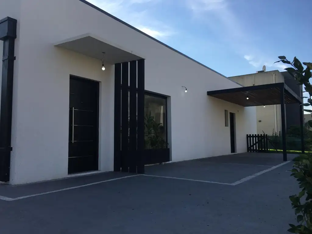 Casa  en una Planta en Barrancas de Santa María