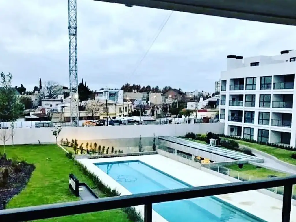 VENTA DE DEPARTAMENTO EN VILANOVA HAEDO, 3  AMBIENTES, 82M2 CON COCHERA