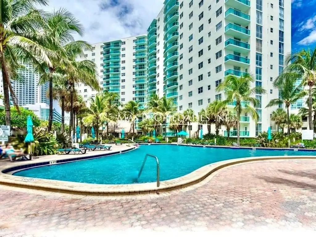 DEPARTAMENTO EN VENTA EN  HOLLYWOOD BEACH CONDO 2 DORMITORIO