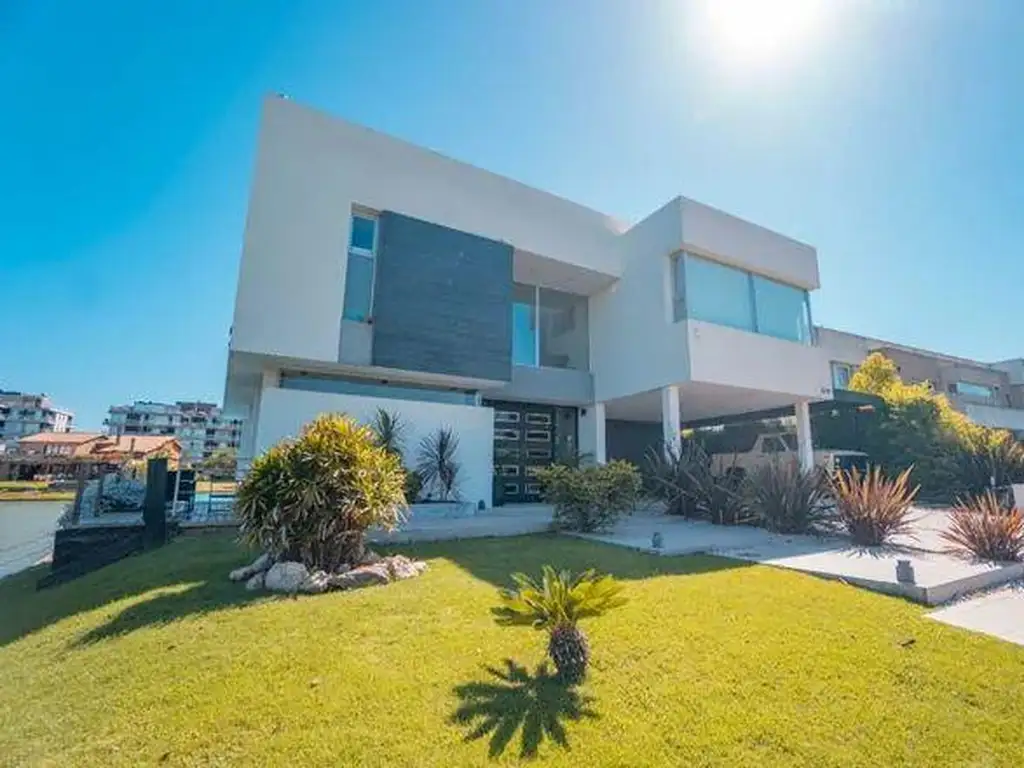 EXCELENTE CASA A LA VENTA EN EL NUEVO QUILMES