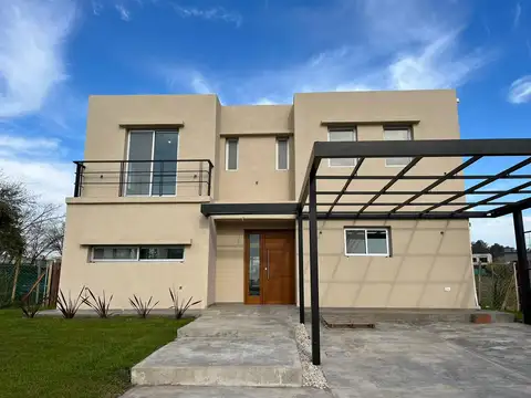 Casa en Pilar Del Este ,Barrio Santa Elena impecable a estrenar - Foto 0