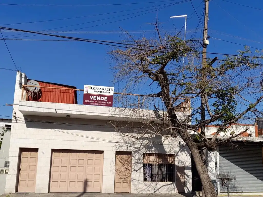 CASA 5 AMBIENTES, GARAJE, DEPENDENCIAS Y QUINCHO LANÚS OESTE