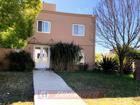 Casa en Venta - 3 dormitorios - USD 200.000
