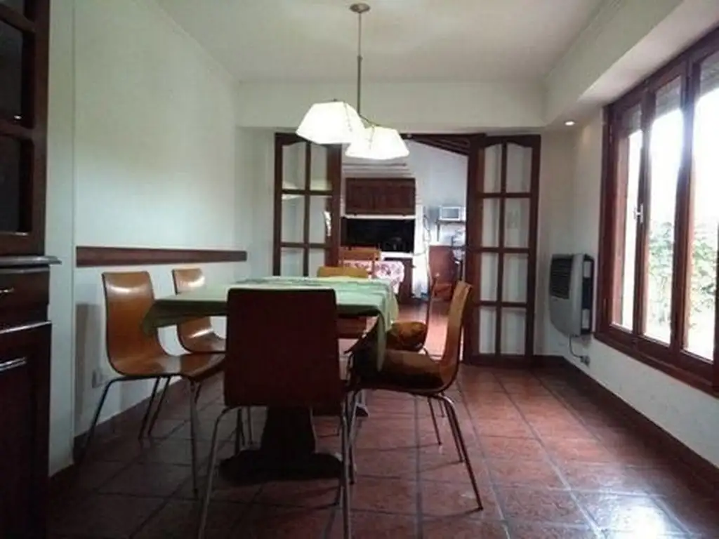 Casa  En Venta Ubicado En Miramar, Costa Atlántica, Buenos