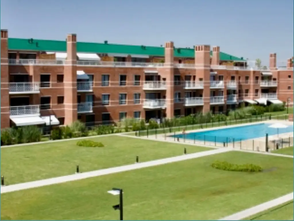 Departamento de 4 ambientes en venta en B. Cerrado en San Isidro Cochera y amenities.