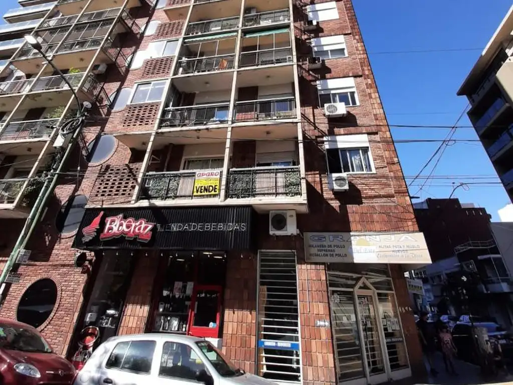 Departamento de 3 ambientes en el centro de Quilmes