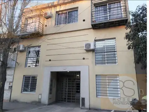 Departamento tipo Dúplex 3 Ambientes en Venta - Haedo, Barrio Güemes