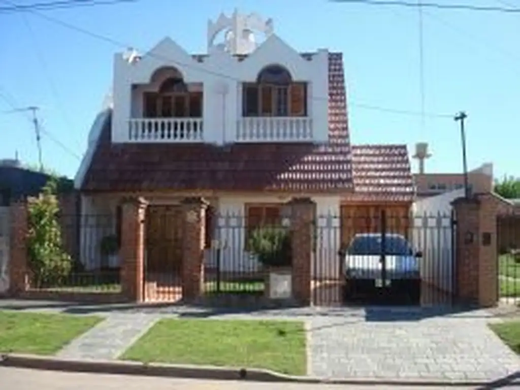 HERMOSO CHALET APTO CREDITO