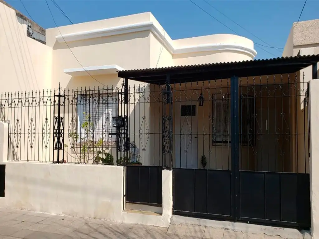 Casa en  R. Sanez Peña al 1000 (Junin)