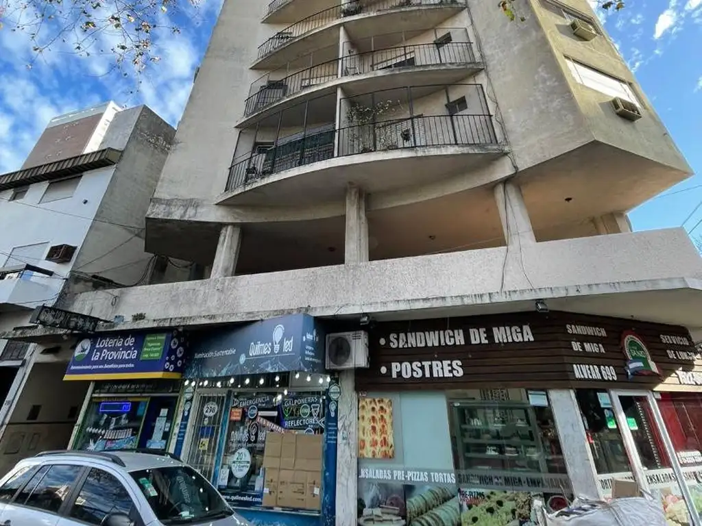 Departamento de 4 ambientes en Quilmes Centro a la venta