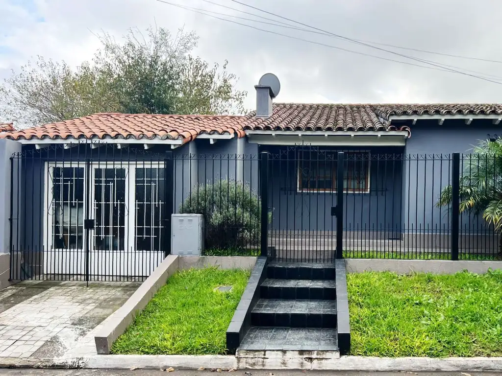 CASA 4 AMBIENTES EN VENTA EN CIUDAD EVITA