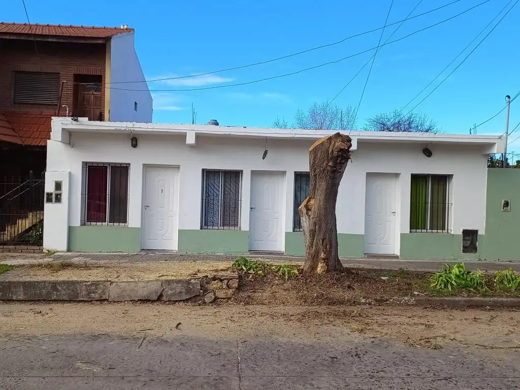 Casa en venta - 8 Dormitorios 7 Baños - Cocheras - 600Mts2 - Ezpeleta