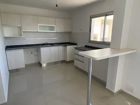 DUPLEX DE CATEGORIA MIRADORES DE MANANTIALES II - ZONA SUR - 3 dorm 3 baños