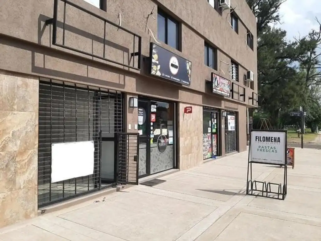 VENTA LOCAL COMERCIAL A ESTRENAR LOS POLVORINES