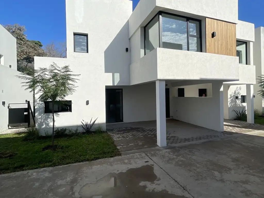 Casa 4 ambientes en venta en Condominio Las Lilas - Parque Leloir