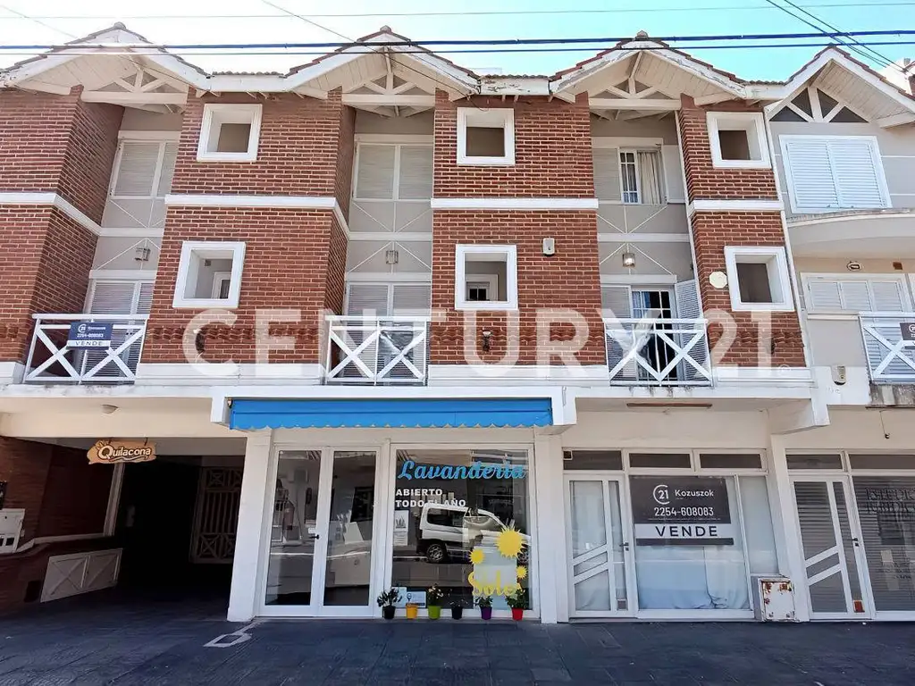 Triplex de 4 ambientes en Venta - La Lucila del Mar, La Cost