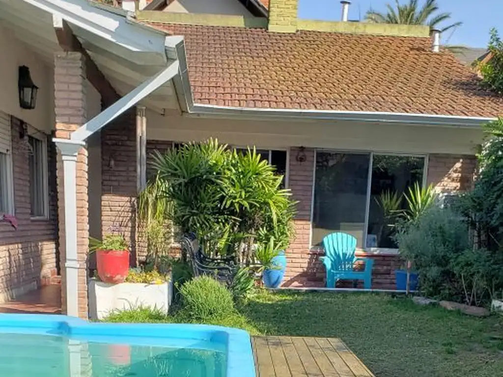 VENTA O PERMUTA CHALET EN BARRANCAS DE QUILMES