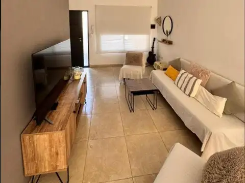 Duplex en venta 3 ambientes en Ituzaingo Norte