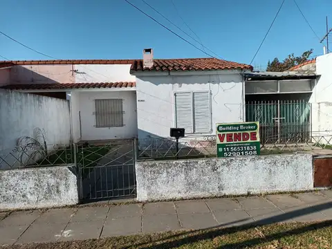 Casa en venta en Pueblo Nuevo a 3 cuadras de la estación