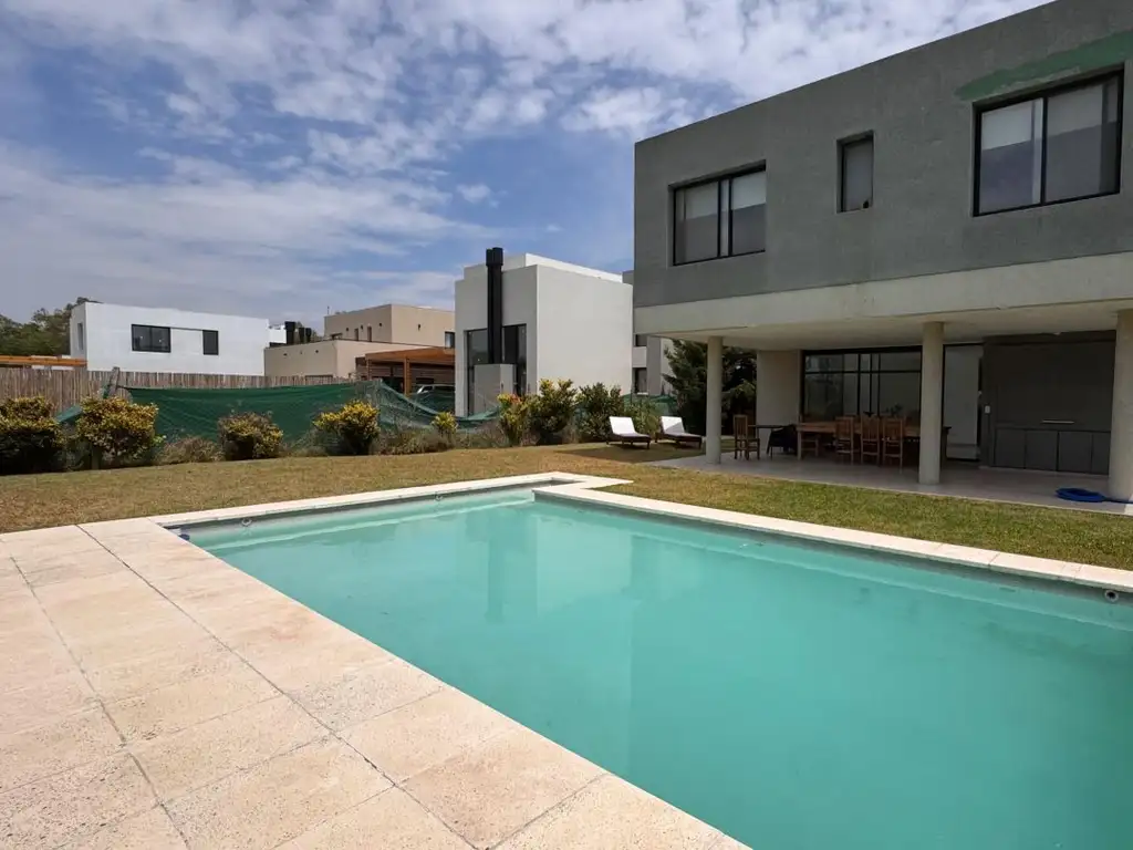 DEPARTAMENTO EN VENTA EN LAGOON PILAR