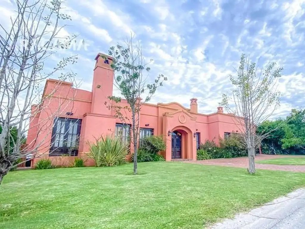 Casa en VENTA en San Eliseo Golf Country - San Vicente