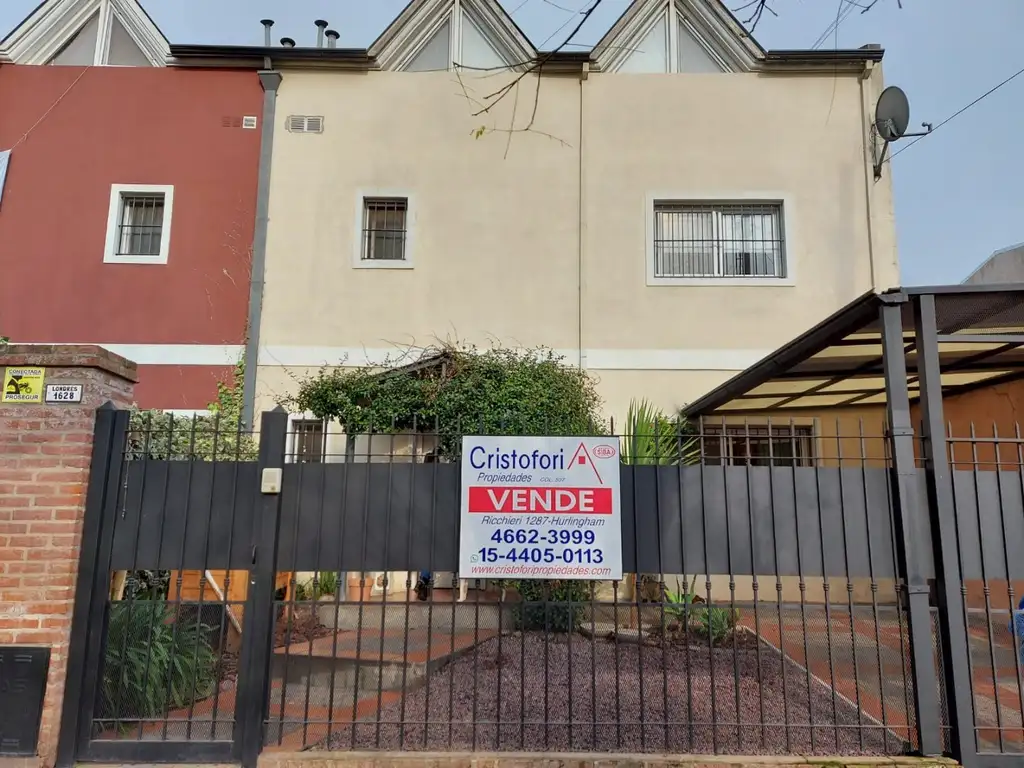 VENTA - IMPECABLE  DUPLEX HURLINGHAM ZONA IGLESIA