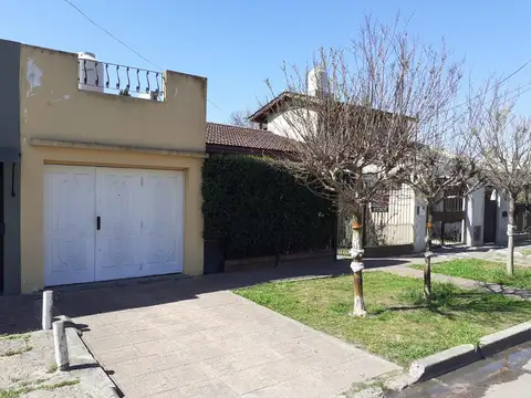 Hermoso Chalet 4 Amb en Venta