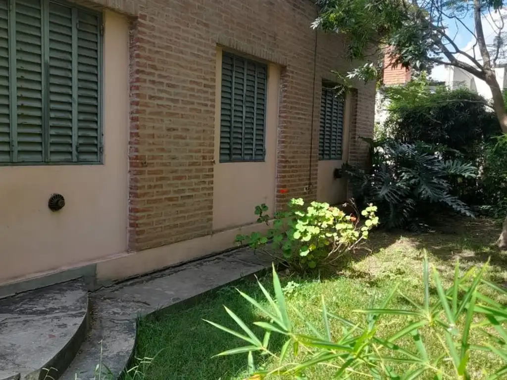 Venta de Casa 5 AMBIENTES 3 DORMITORIOS en San Carlos