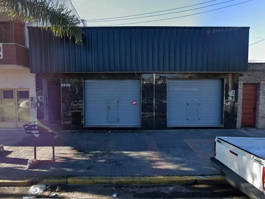 Local Comercial y 3 Dptos 2 Ambientes - Venta en Block - San Justo