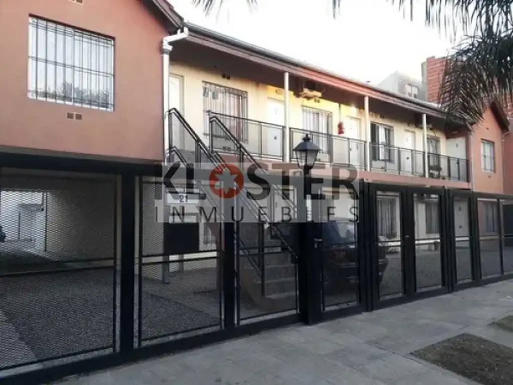 Departamento en complejo a metros de Ruta 8 Y Ffcc Urquiza - Apto credito