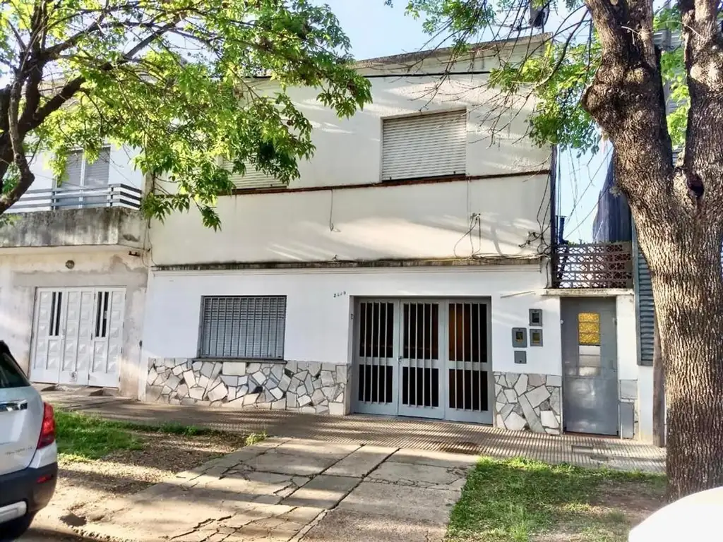 VENTA CASA JORGE CURA  A REMODELAR Y/O REFORMAR