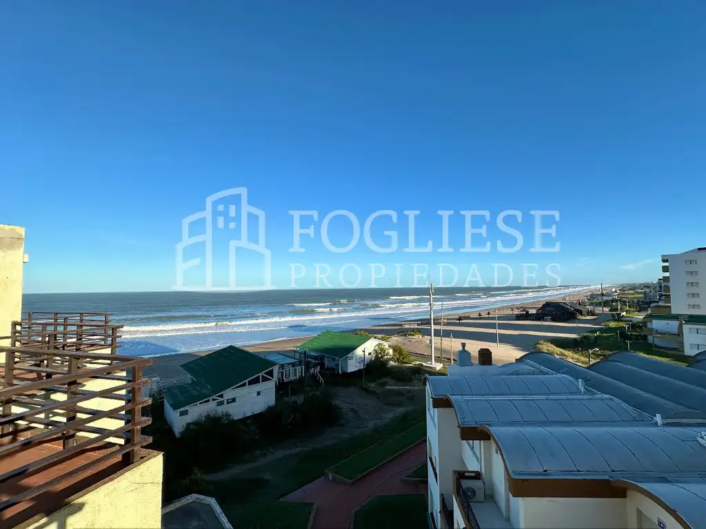 Departamento de 2 ambientes tipo Duplex frente al mar