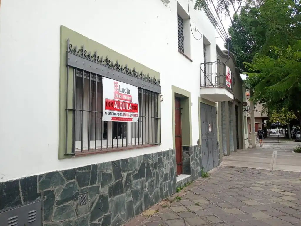 casa comercial en alquiler