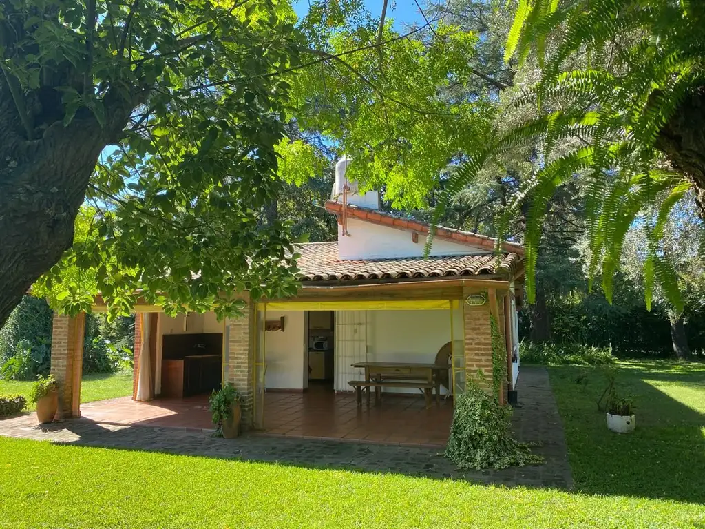 Casa Quinta con Casa de Huéspedes 2.000m2 terreno