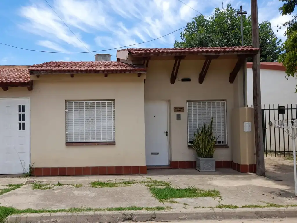 Remax ofrece casa 3 Dormitorios - San Fco