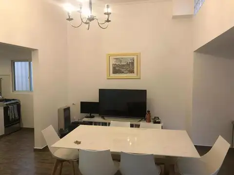 PH en venta - 2 Dormitorios 1 Baño - 120Mts2 - Banfield, Lomas de Zamora