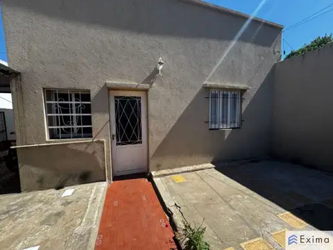 Casa en alquiler de 2 dormitorios en Ludueña