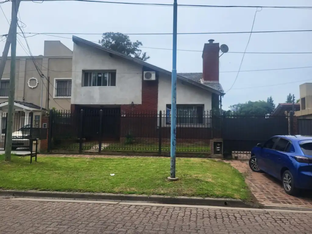 Casa en Venta Escobar, 4 dormitorios.