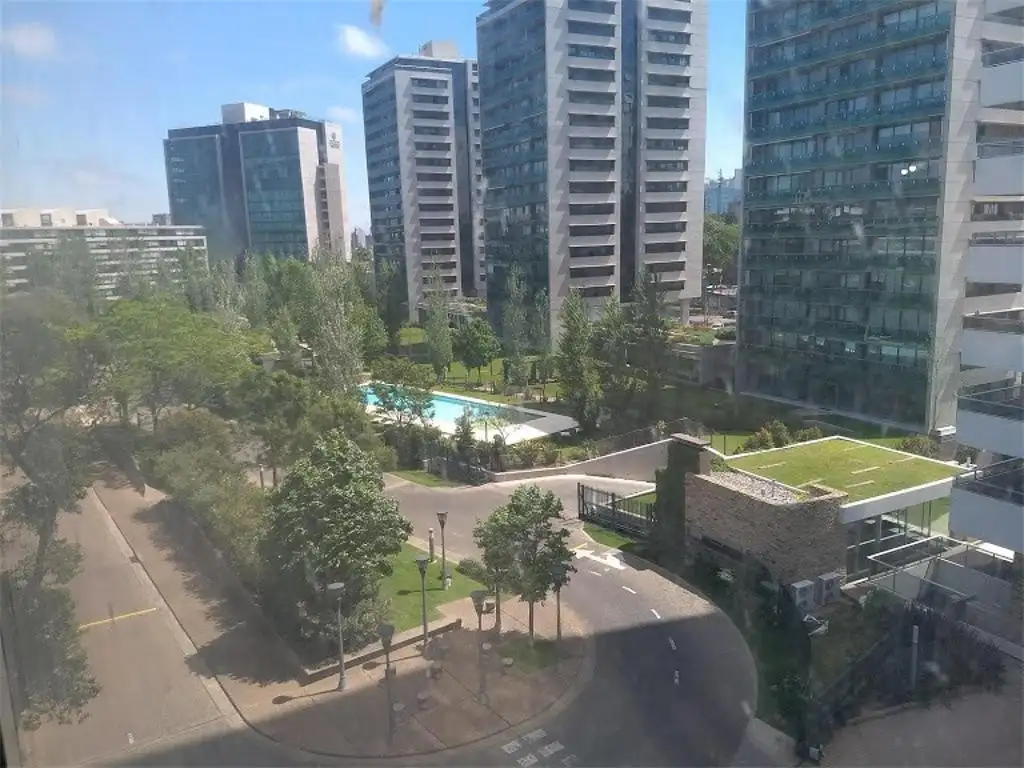 Departamento en Torre Arealis de un dormitorio con muy lindo Balcon con cochera y baulera