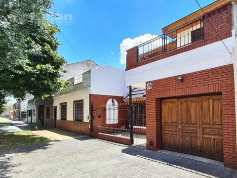 Casa en Venta con cochera